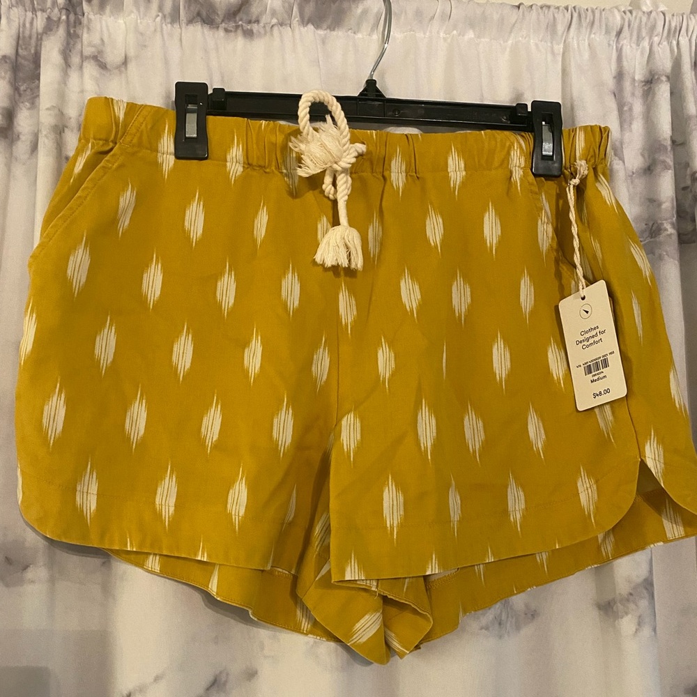 NWT Upwest Shorts Size M